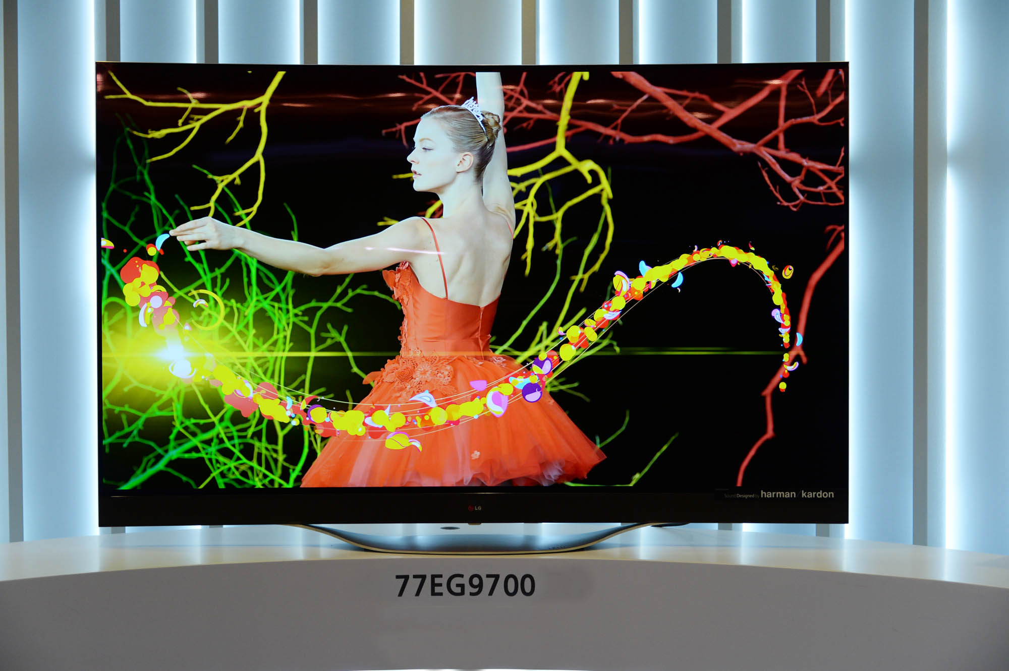 LG 4K OLED TV model 77EG9700