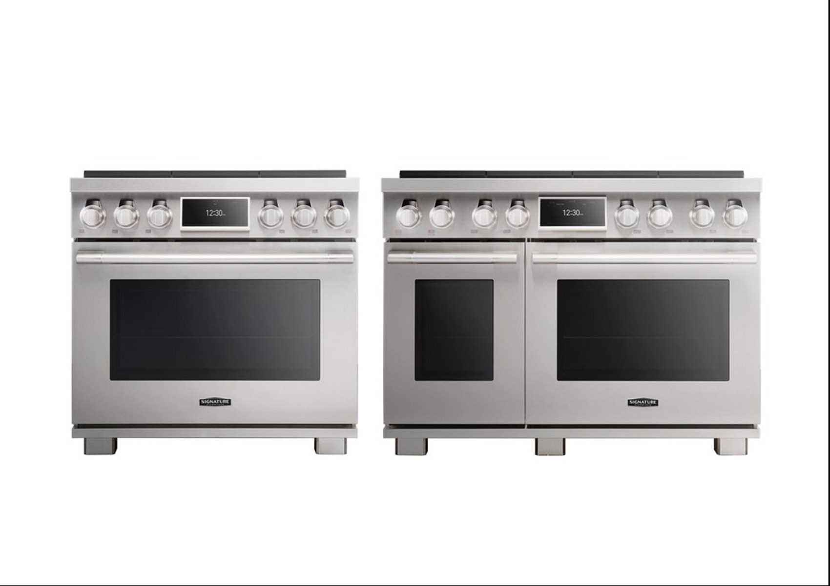A front view of the SIGNATURE KITCHEN SUITE Pro range.