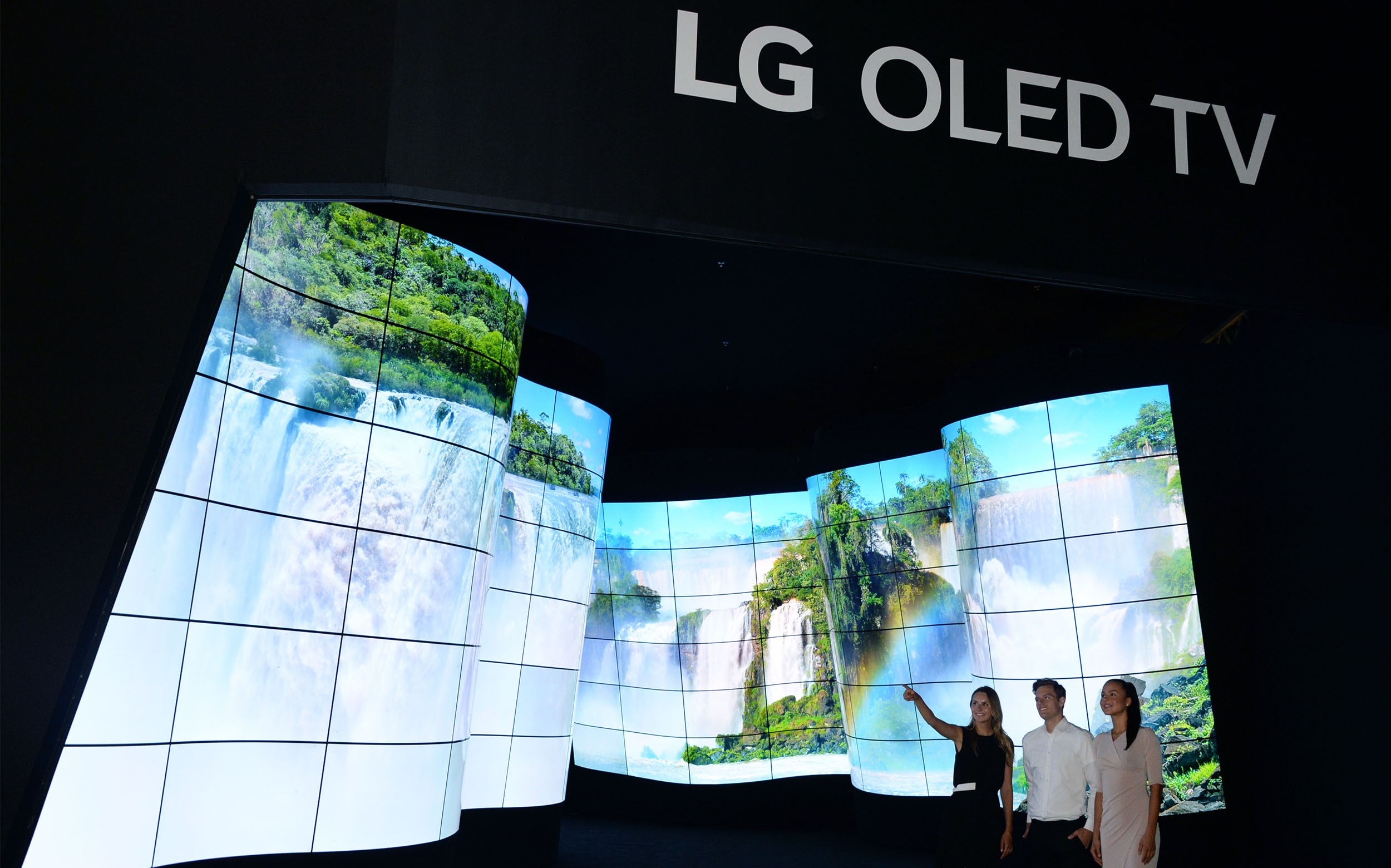 LG OLED Canyon - convex and concave commercial open-frame LG OLED panels.